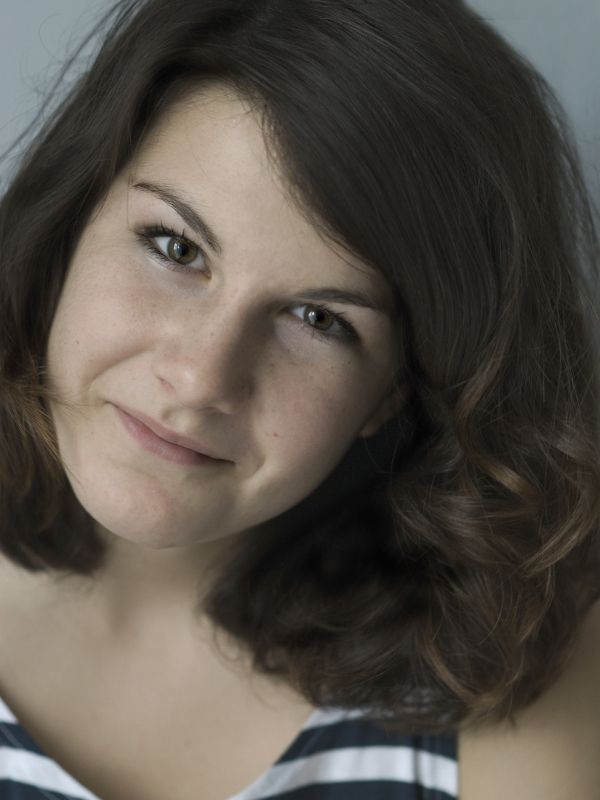 Fanny Ketter Nude Photos 2