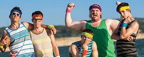 Sechs Studenten leben ihren Football-Traum im ersten Trailer zu Andrew Disneys Sport-Komödie "Intramural" Sechs Studenten leben ihren Football-Traum im ersten Trailer zu Andrew Disneys Sport-Komödie "Intramural"