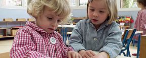 Kinder entdecken die Welt im Trailer zur Kino-Doku "Das Prinzip Montessori - Die Lust am Selber-Lernen" Kinder entdecken die Welt im Trailer zur Kino-Doku "Das Prinzip Montessori - Die Lust am Selber-Lernen"