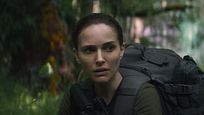 Nach "Auslöschung": Im Trailer zu "Lucy In The Sky" geht Natalie Portman auf den nächsten irren Sci-Fi-Trip Nach "Auslöschung": Im Trailer zu "Lucy In The Sky" geht Natalie Portman auf den nächsten irren Sci-Fi-Trip