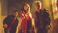 Trailer zu "Pixie": Priester vs. Drogendealer – mit ganz, ganz vielen Knarren! Trailer zu "Pixie": Priester vs. Drogendealer – mit ganz, ganz vielen Knarren!