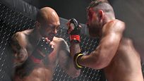 Brutale Prügel im Stahlkäfig: Trailer zum Mixed-Martial-Arts-Actionfilm "Cagefighter" mit Wrestling-Superstar Jon Moxley Brutale Prügel im Stahlkäfig: Trailer zum Mixed-Martial-Arts-Actionfilm "Cagefighter" mit Wrestling-Superstar Jon Moxley