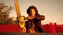 Netflix setzt einen der besten Horrorfilme aller Zeiten fort: Erste Bilder zum neuen "Texas Chainsaw Massacre" Netflix setzt einen der besten Horrorfilme aller Zeiten fort: Erste Bilder zum neuen "Texas Chainsaw Massacre"