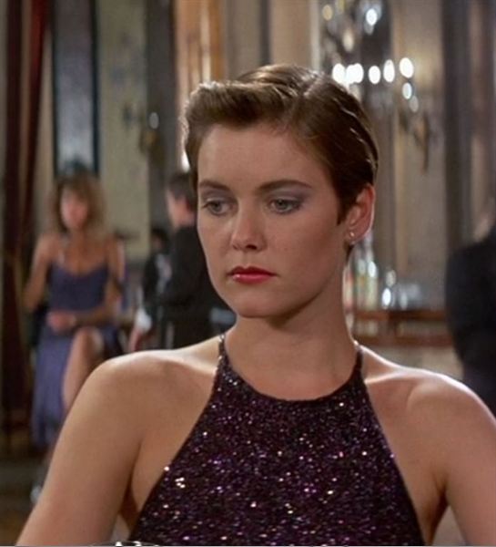 Pam Bouvier Carey Lowell In James Bond 007 Lizenz Zum Töten Unwiderstehlich Seht Alle