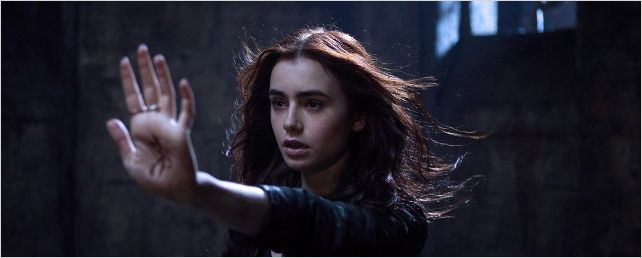 Neuer Trailer und zwei Poster zu "Chroniken der Unterwelt": Zauberer, Vampire, Werwölfe, Schattenkrieger und Lily Collins
